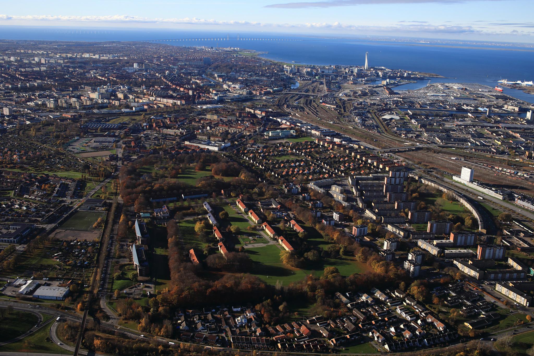 Aerial view of the city Malmö, with Sege Park in the middle.