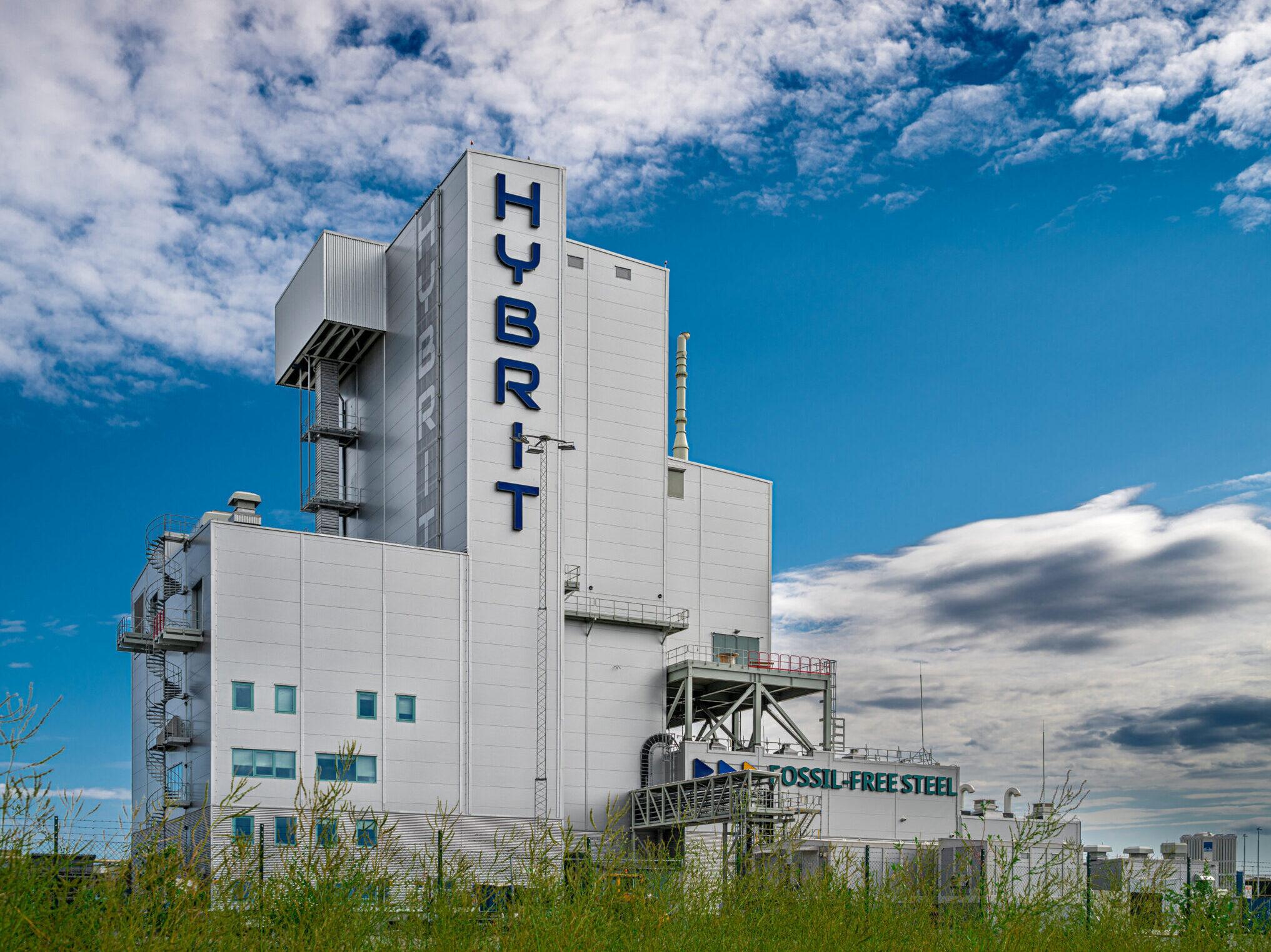 A factory building belonging to one of the Swedish companies in this article, HYBRIT.